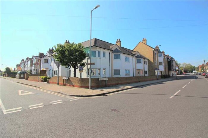 2 Bedroom Apartment To Rent In Two Bed Modern Apartment - Moulsham, CM2
