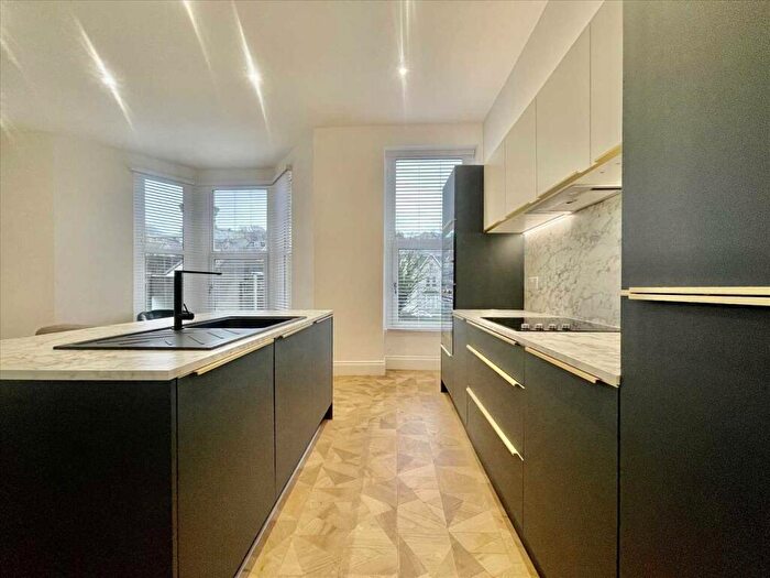 2 Bedroom Apartment To Rent In Ermington Terrace, Mutley, PL4