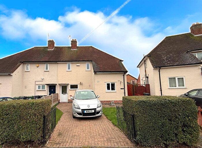 3 Bedroom Semi Detached House For Sale In Alan Moss Road, Loughborough, Leicestershire, LE11