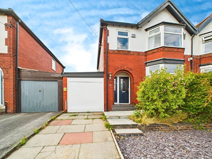 3 Bedroom Semi-Detached House For Sale In Rawlyn Road, Smithills, Bolton, BL1