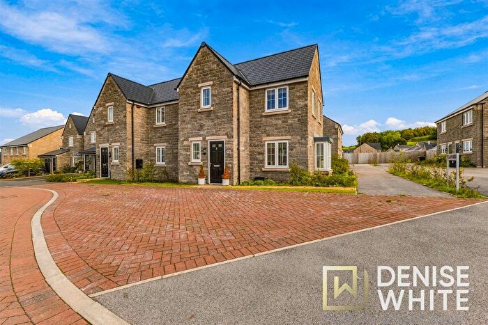 3 Bedroom Semi Detached House For Sale In Hardwick Road, Harpur Hill, Buxton, Derbyshire, SK17