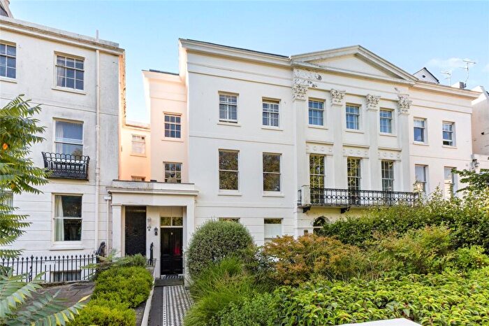 4 Bedroom Apartment For Sale In Montpelier Crescent, Brighton, East Sussex, BN1