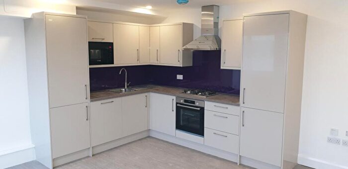 3 Bedroom Apartment To Rent In Goodrich Mews, Dudley, DY3