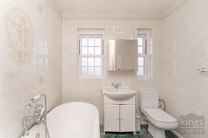 3 Bedroom Property For Sale In Devonshire Road., London, N17