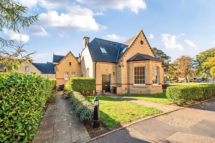 2 Bedroom Apartment For Sale In Kingsley Avenue, Fairfield, Hitchin, SG5