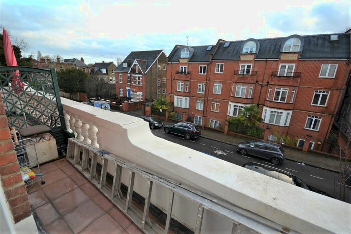 Studio To Rent In Compayne Gardens, West Hampstead, London, NW6