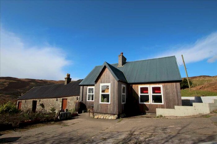 3 Bedroom Detached House For Sale In Glenmanuilt Cottage, Southend, PA28