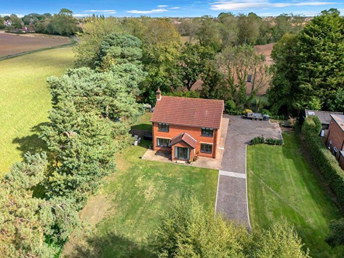 4 Bedroom Detached House For Sale In Church Lane, Bradley, Grimsby, DN37