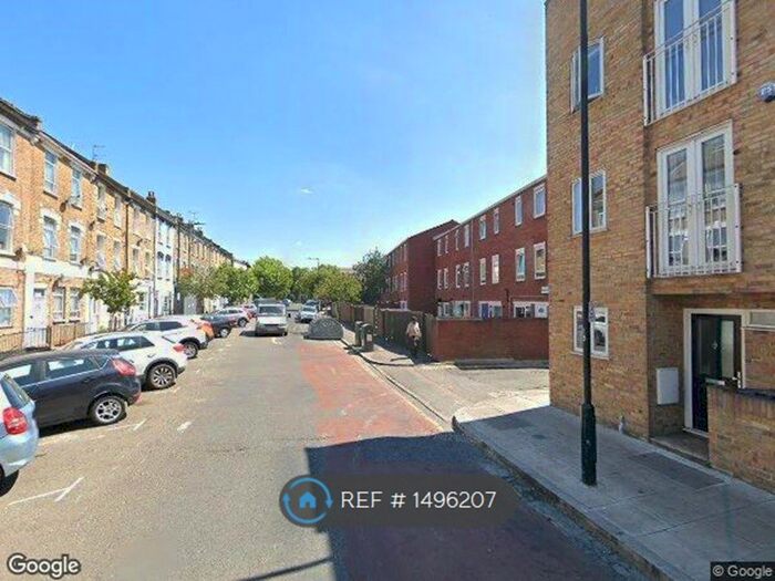 2 Bedroom Flat To Rent In College Close, London, E9