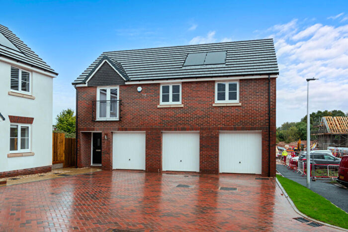 2 Bedroom Cluster House To Rent In Hillside Street, Sunderland, SR2