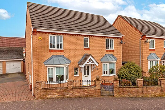 4 Bedroom Detached House For Sale In Brunel Drive, Biggleswade, SG18