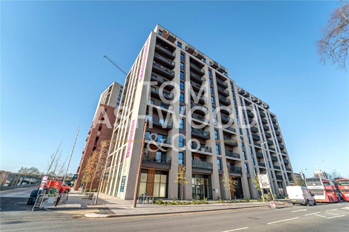 2 Bedroom Apartment For Sale In Dunstan Place, Abbey Road, Barking, IG11