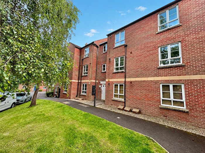 2 Bedroom Flat For Sale In Tithe Court, Yeovil, Somerset, BA20