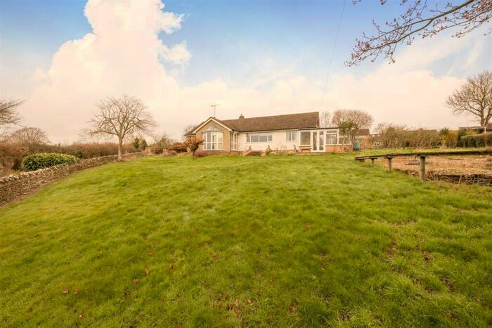 2 Bedroom Detached Bungalow For Sale In Chatterpie Lane, Combe, Witney, OX29
