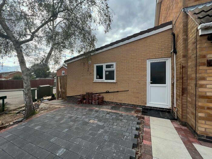 1 Bedroom Flat To Rent In Frome Ave, Oadby, LE2