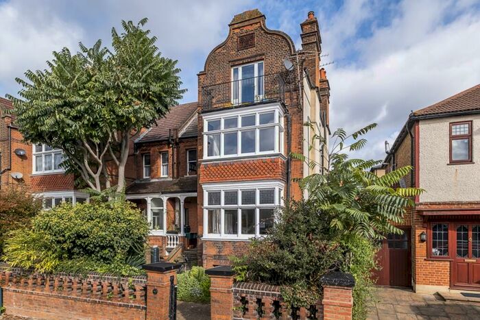 1 Bedroom Flat To Rent In Cadogan Road Surbiton, KT6