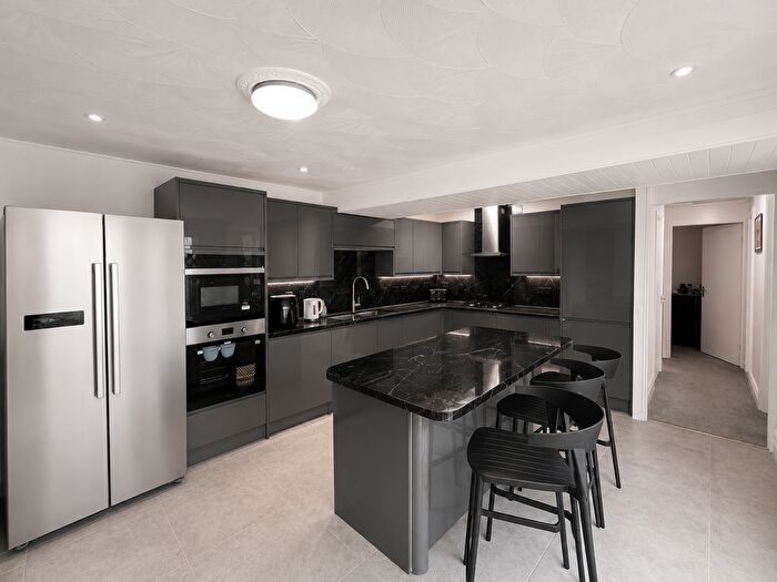3 Bedroom Bungalow To Rent In Malgraves, Basildon, SS13