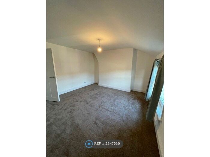 2 Bedroom Flat To Rent In Camden Road, Tunbridge Wells, TN1