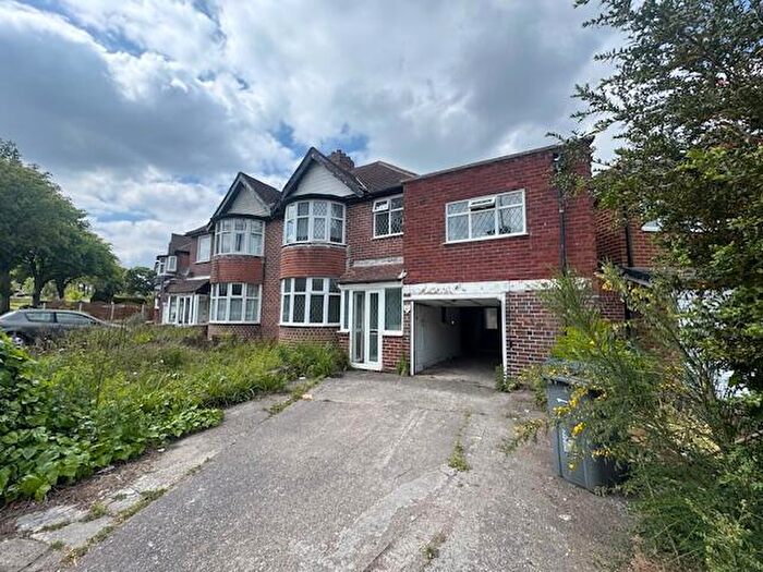 4 Bedroom House To Rent In Brook Lane, Birmingham, B13