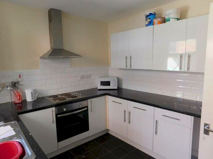 3 Bedroom Terraced House To Rent In Langton Road, Liverpool - Student Property - July, L15