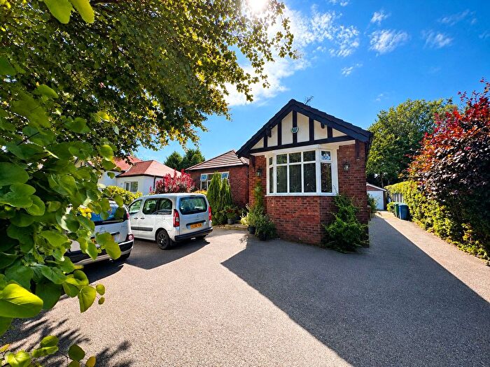 3 Bedroom Detached House For Sale In Offerton Road, Stockport, Cheshire, SK7