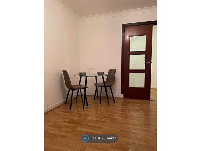 1 Bedroom Flat To Rent In James Watt Street, Glasgow, G2