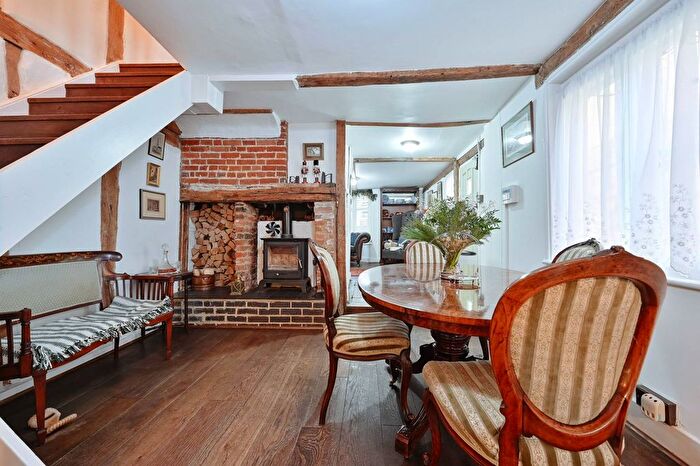 3 Bedroom End Of Terrace House For Sale In High Street, Hemel Hempstead, HP1