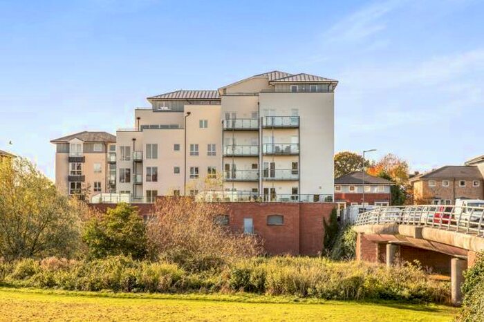 2 Bedroom Apartment To Rent In Sir Anthony Eden Way, Warwick, CV34