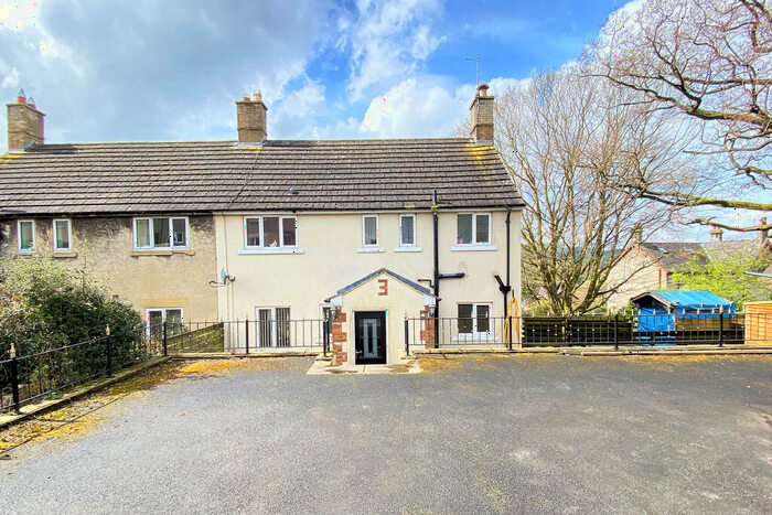 3 Bedroom Semi-Detached House For Sale In The Crescent, Summerbridge, HG3