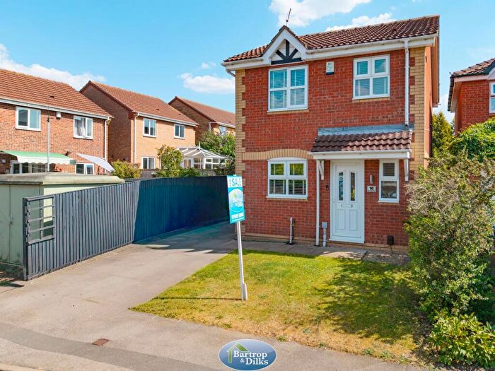 3 Bedroom Detached House For Sale In Blenheim Rise, Worksop, S81