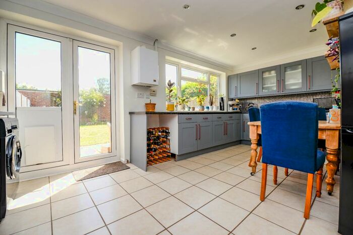 3 Bedroom End Of Terrace House To Rent In Kinver Close, Romsey, Hampshire, SO51