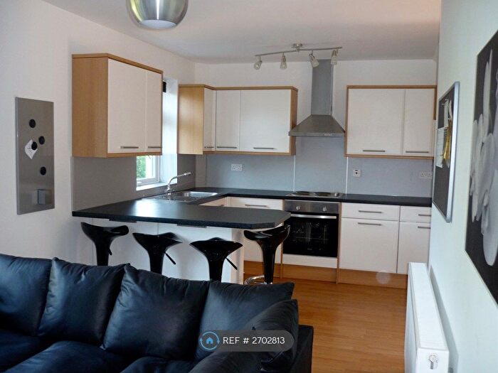 5 Bedroom Semi Detached House To Rent In Cherry Orchard Road, Chichester, PO19