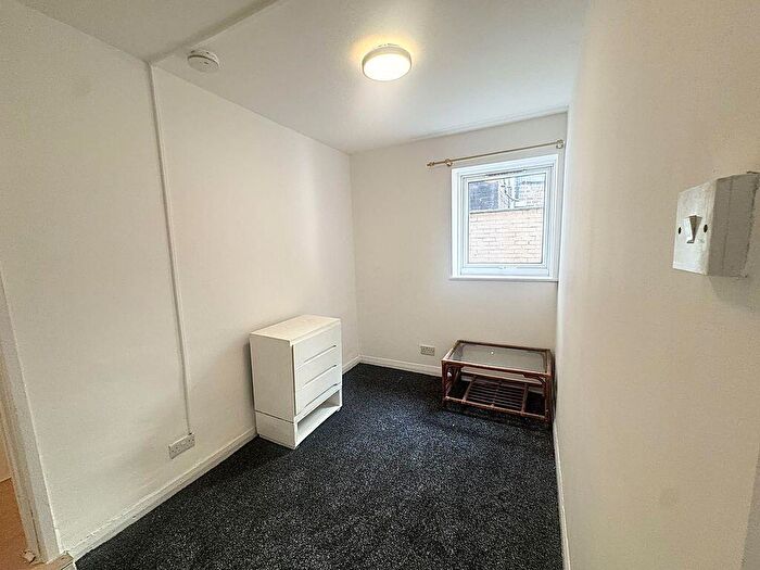 1 Bedroom Flat To Rent In Seedley Road, Salford, M6