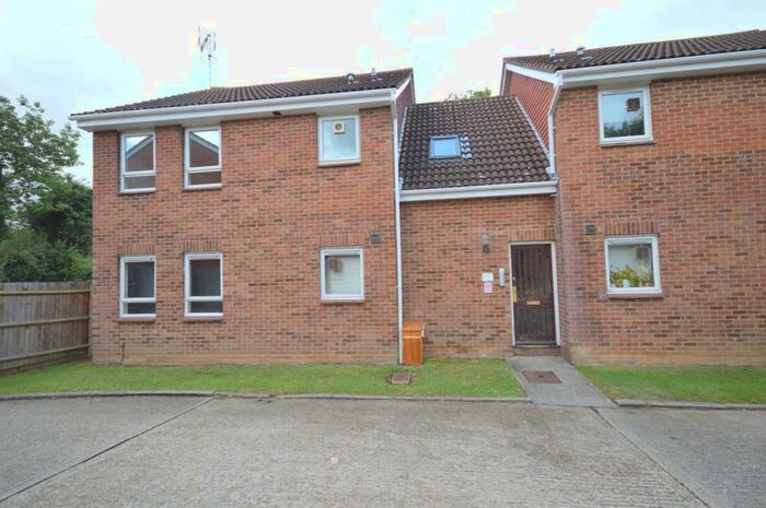 Studio To Rent In Darnay Rise, Chelmsford, CM1