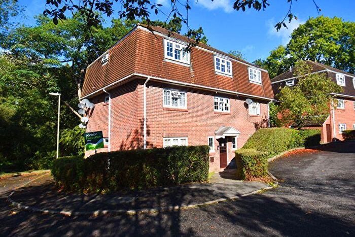 1 Bedroom Flat To Rent In Longacre Rise, Chineham, RG24