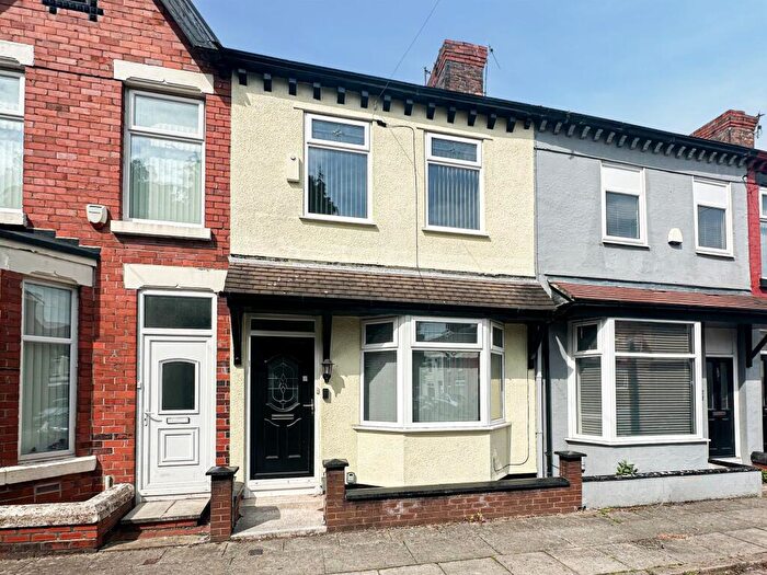 4 Bedroom Terraced House For Sale In Birstall Road, Birstall Road, L6