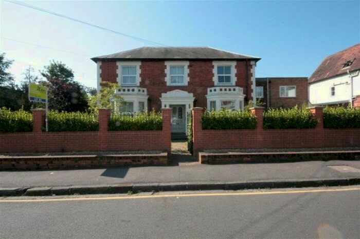 1 Bedroom Flat To Rent In - Milman Road, Reading, RG2