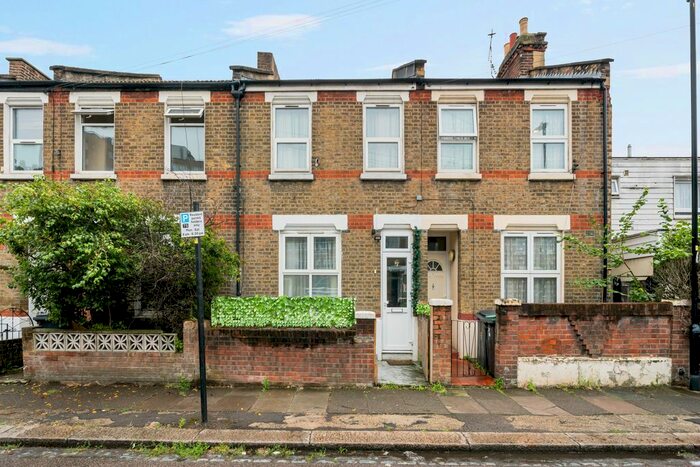 4 Bedroom Terraced House To Rent In Montague Road, London, N15