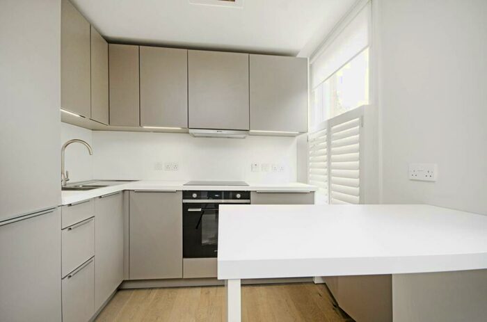2 Bedroom Flat To Rent In Chandos Road, Willesden Green, London, NW2