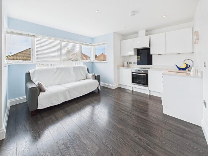 1 Bedroom Flat To Rent In Chaucer Court, C Southlands Road, Bromley, Kent, BR2