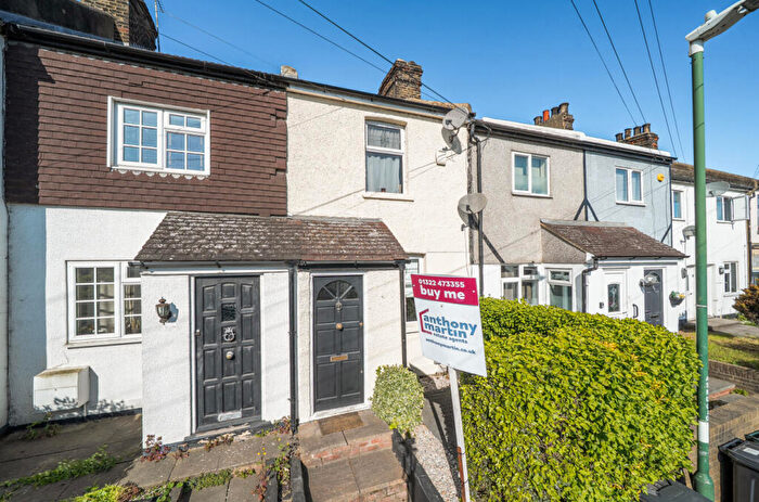 2 Bedroom Terraced House For Sale In Stanhope Road, Swanscombe, Kent, DA10