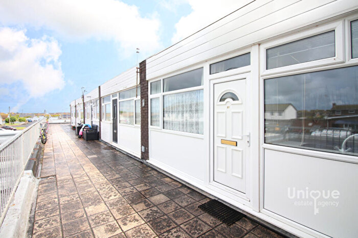 2 Bedroom Apartment For Sale In Larkholme Parade, Fleetwood, FY7