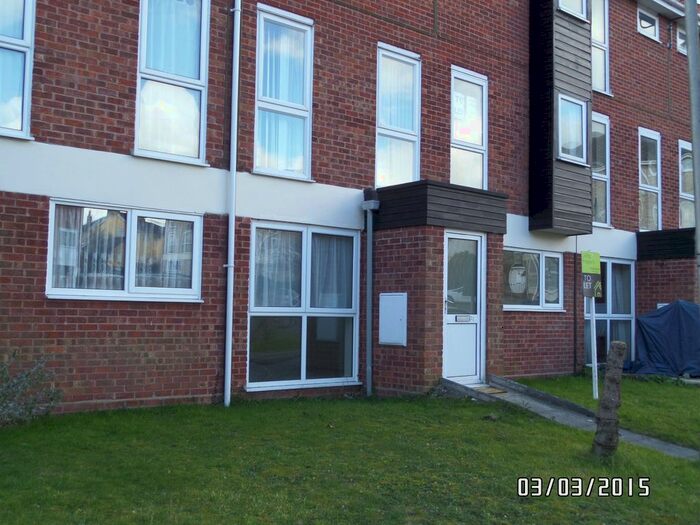 2 Bedroom Flat To Rent In Maltings Close, Halesworth, IP19