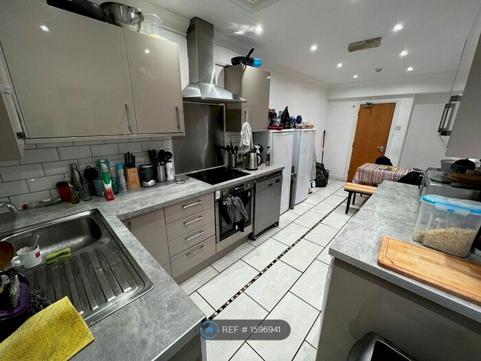 5 Bedroom Terraced House To Rent In Woodville Road, Cardiff, CF24