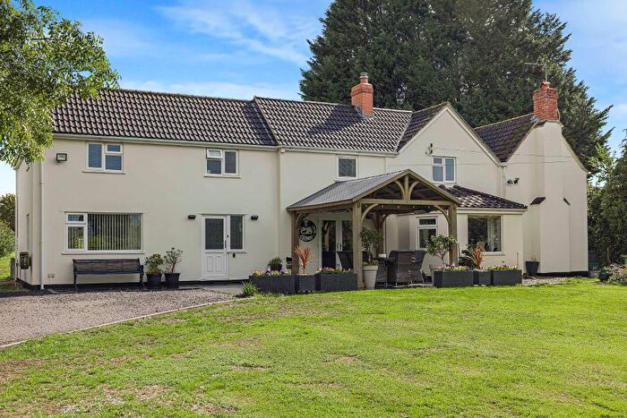 6 Bedroom Detached House For Sale In Coaley, Dursley, GL11