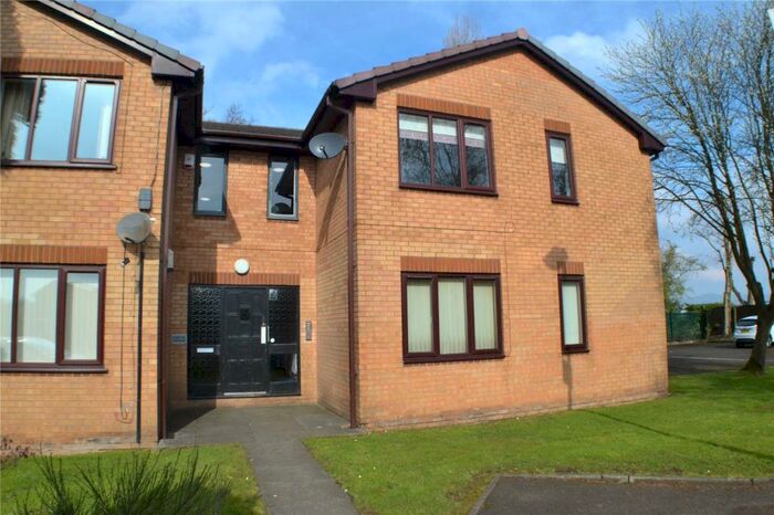 1 Bedroom Apartment To Rent In Honiton Gardens, Honiton Close, Heywood, Lancashire, OL10