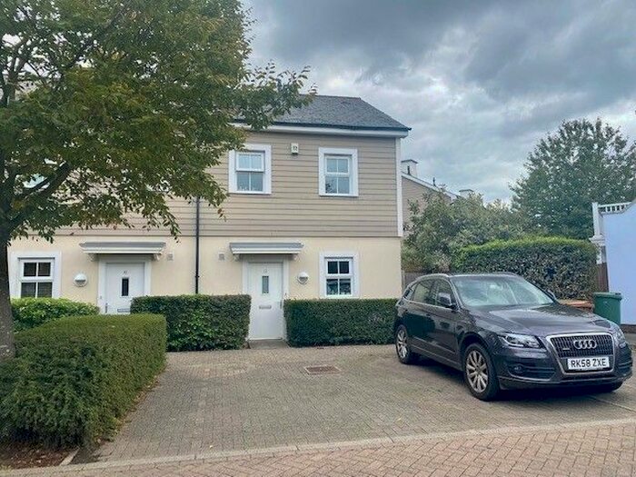 3 Bedroom End Of Terrace House To Rent In Heatherlea Grove, Worcester Park, KT4
