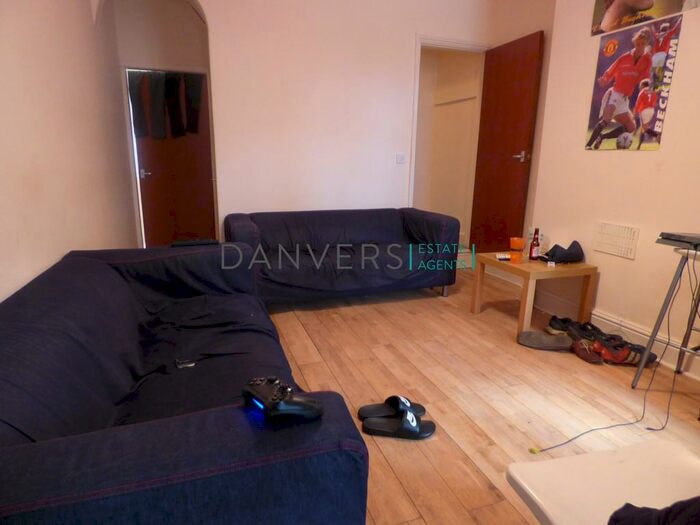 3 Bedroom Terraced House To Rent In Grasmere Street, Leicester, LE2