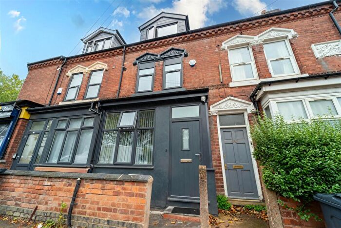 5 Bedroom House To Rent In Teignmouth Road, Birmingham, West Midlands, B29