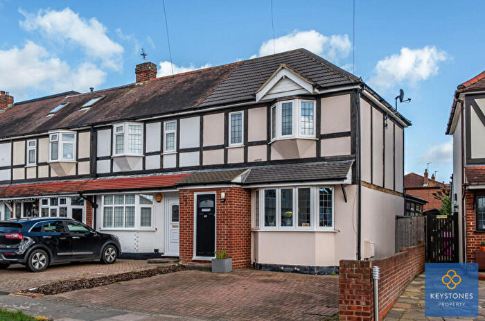 2 Bedroom Semi Detached House For Sale In Bellevue Road, Romford, RM5